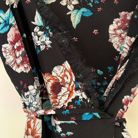 Floral wrap dress - Picture 5 of 5